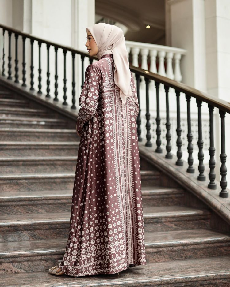 Dersha Set Dress - Image 9