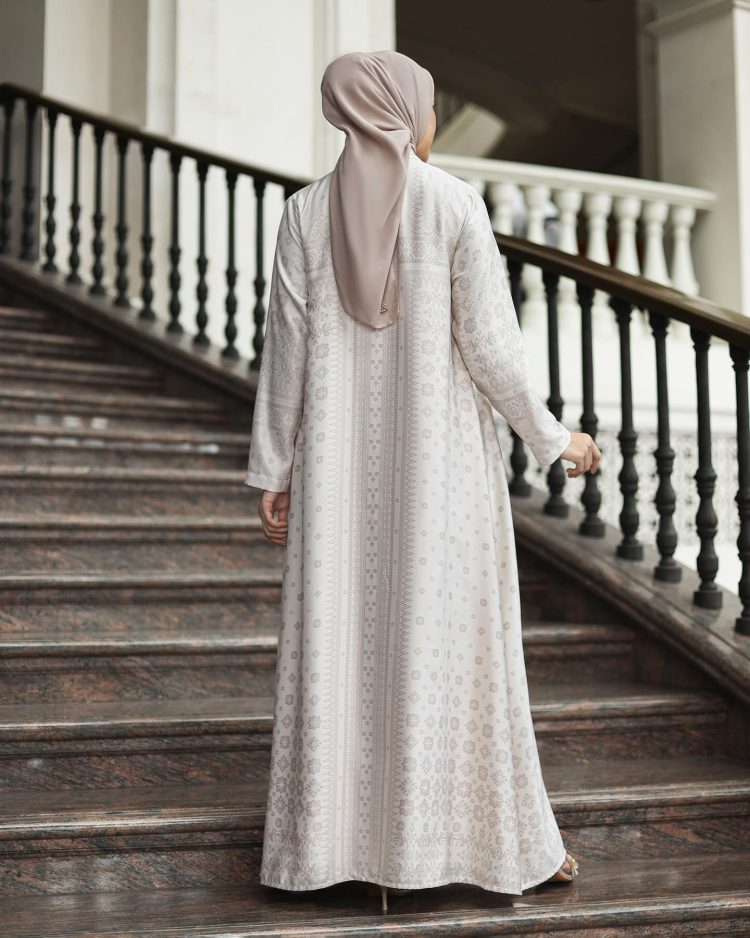 Dersha Set Dress - Image 4