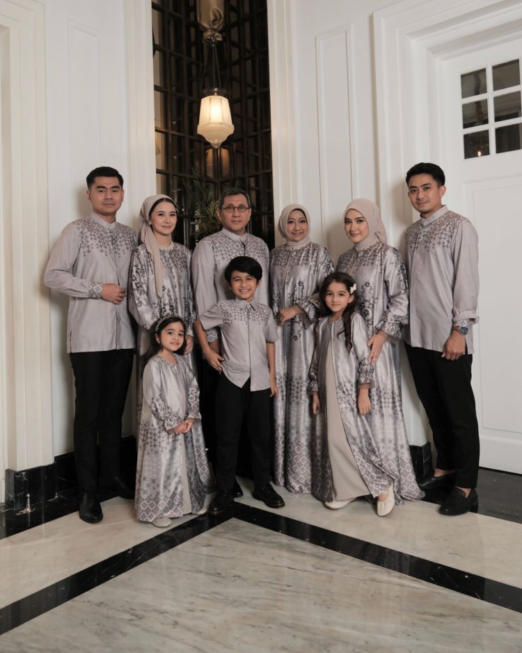 Family Set Vol 2 - Image 2