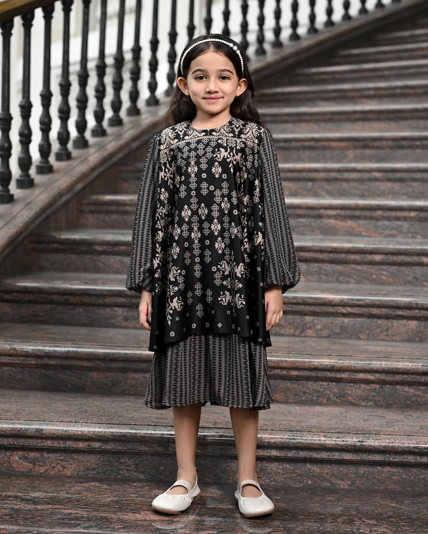 Kids Sondia Dress - Image 2
