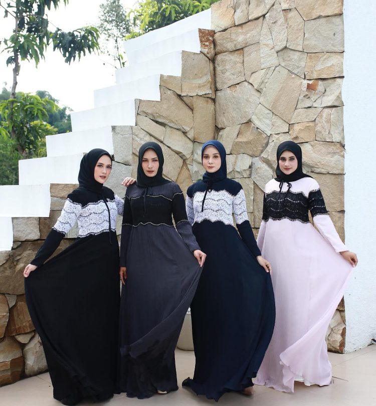 Faizah Plisket Dress - Image 2