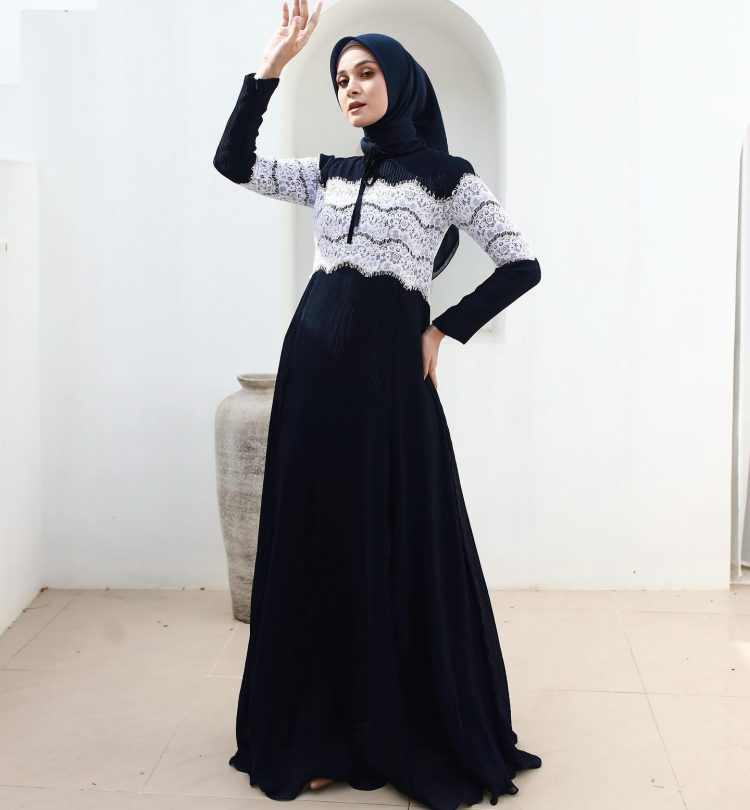Faizah Plisket Dress - Image 5